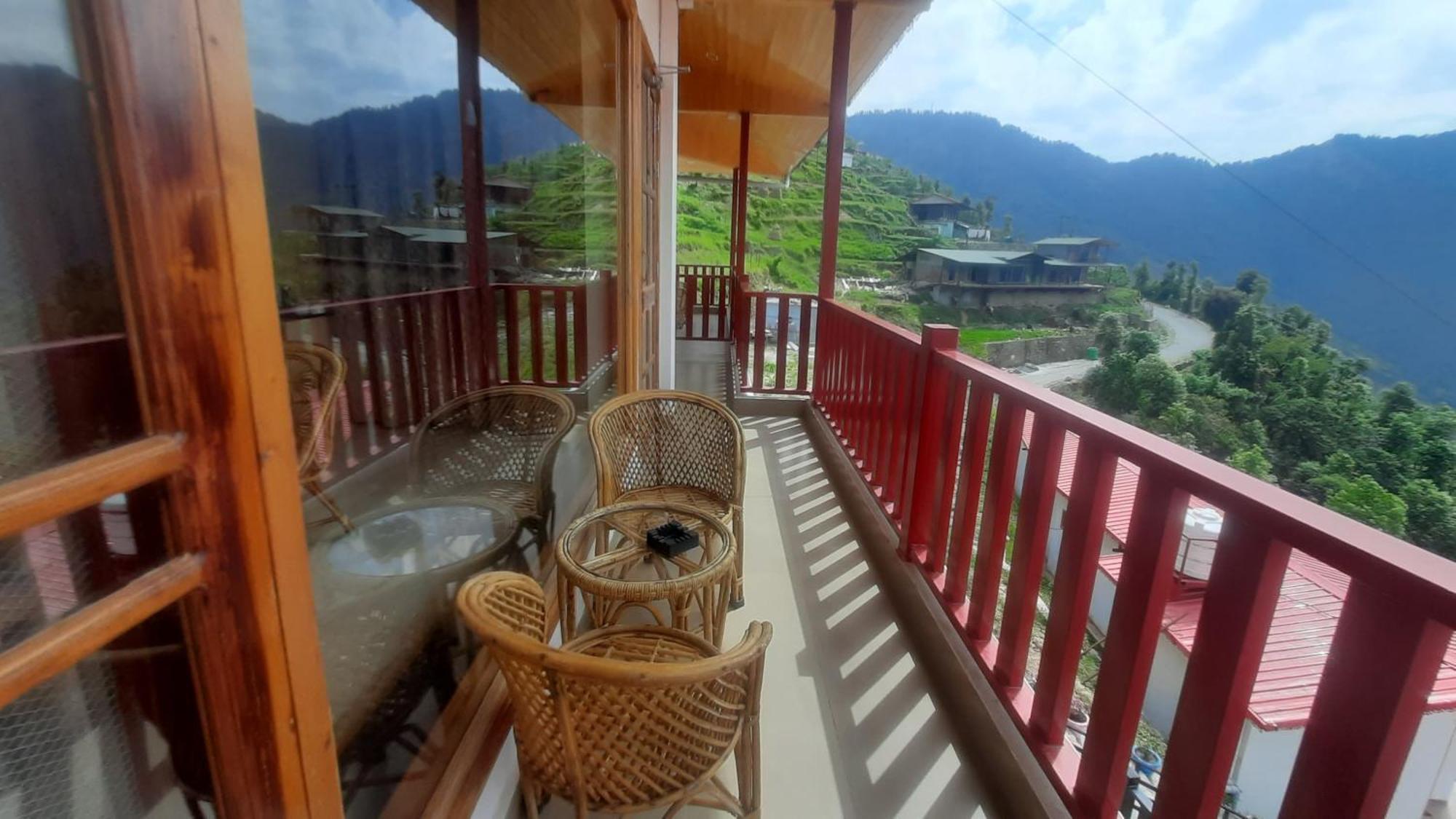 The Vintage Hill Village - Himalayan Boutique Resort Kanatal Exterior photo
