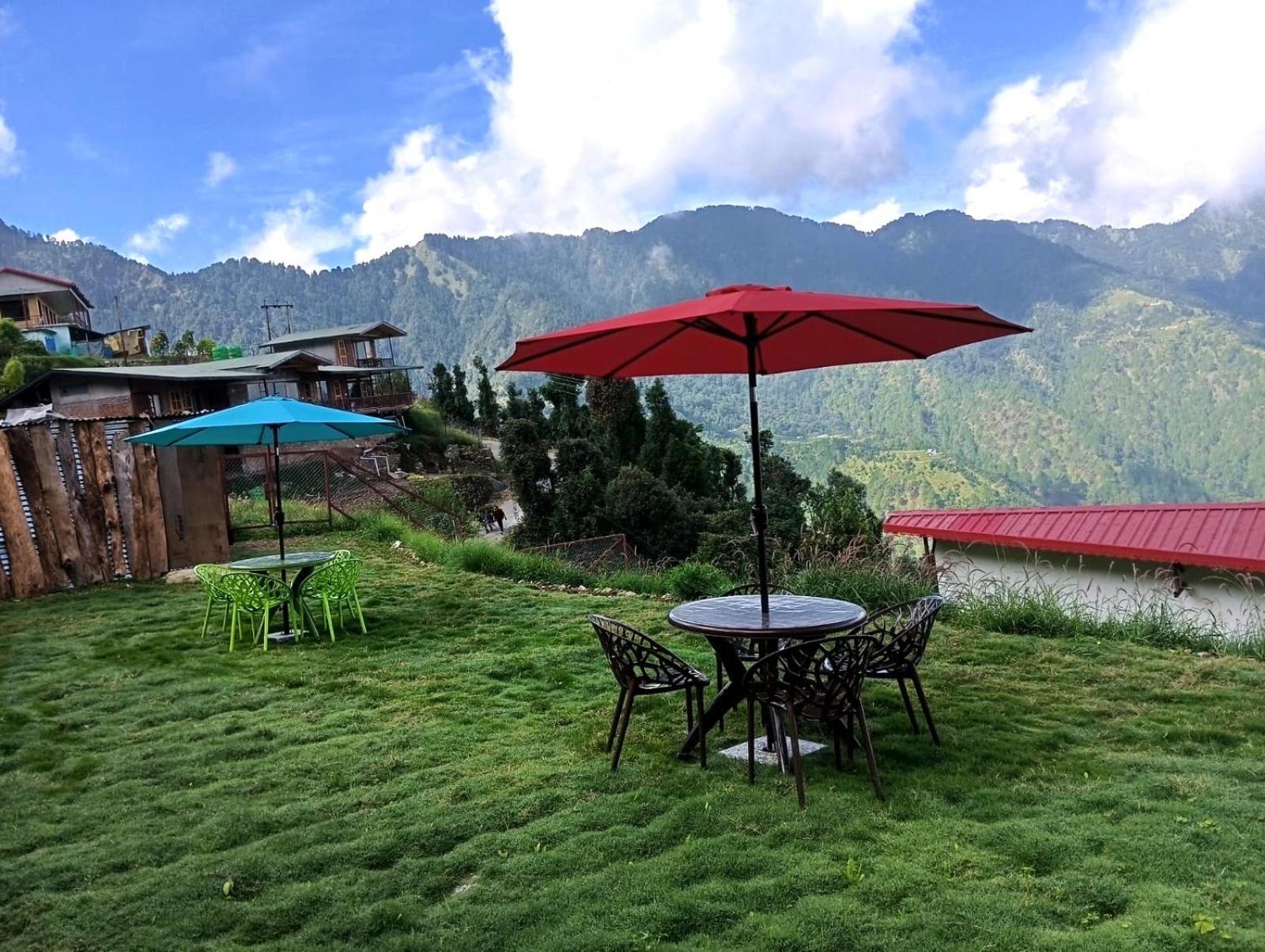 The Vintage Hill Village - Himalayan Boutique Resort Kanatal Exterior photo
