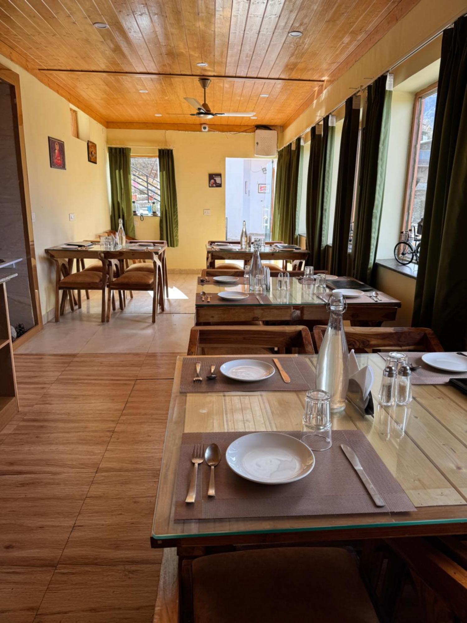 The Vintage Hill Village - Himalayan Boutique Resort Kanatal Exterior photo