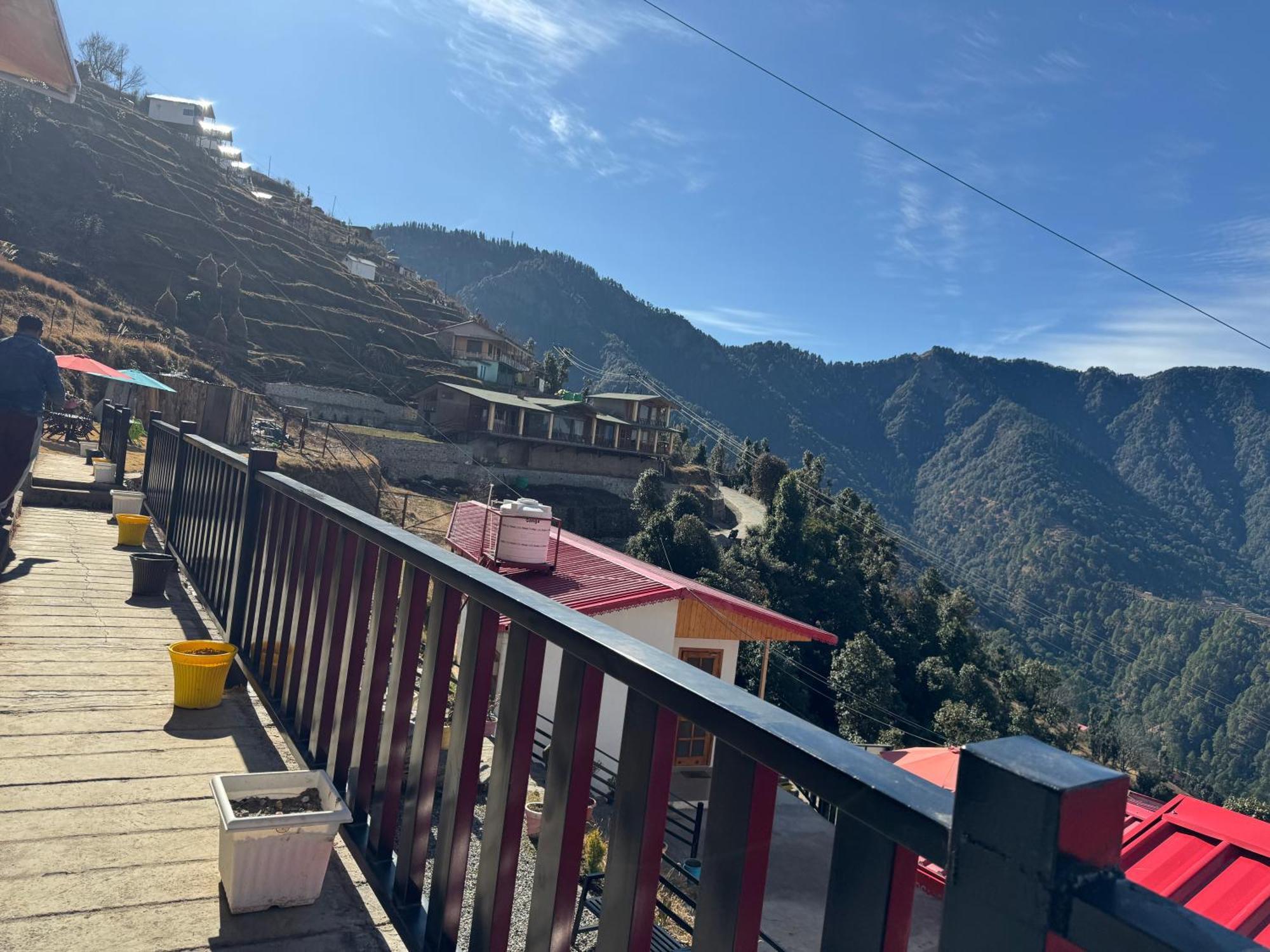 The Vintage Hill Village - Himalayan Boutique Resort Kanatal Exterior photo