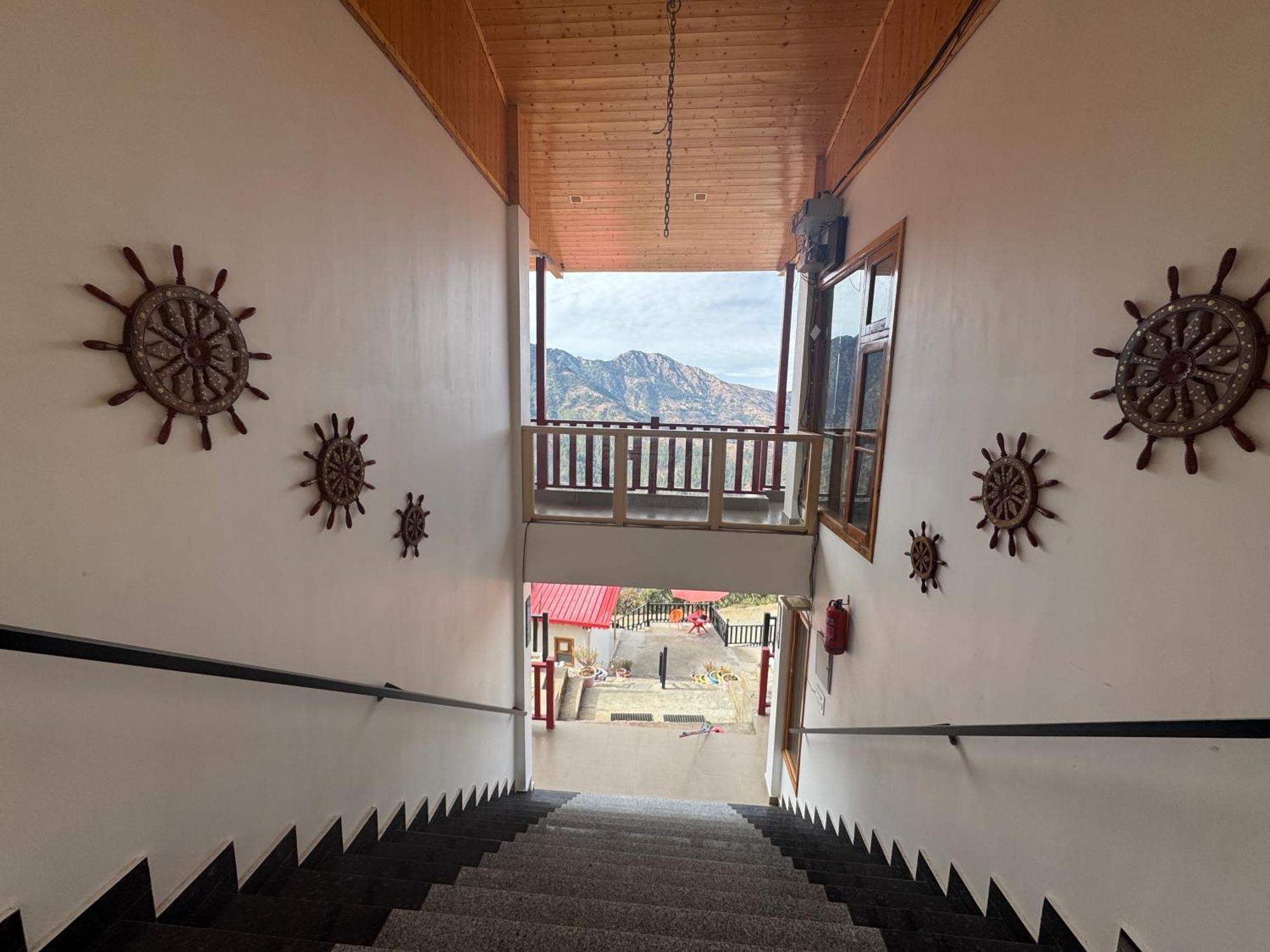 The Vintage Hill Village - Himalayan Boutique Resort Kanatal Exterior photo
