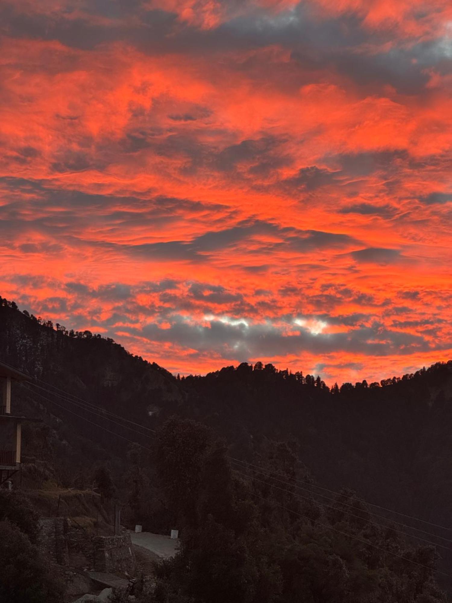 The Vintage Hill Village - Himalayan Boutique Resort Kanatal Exterior photo