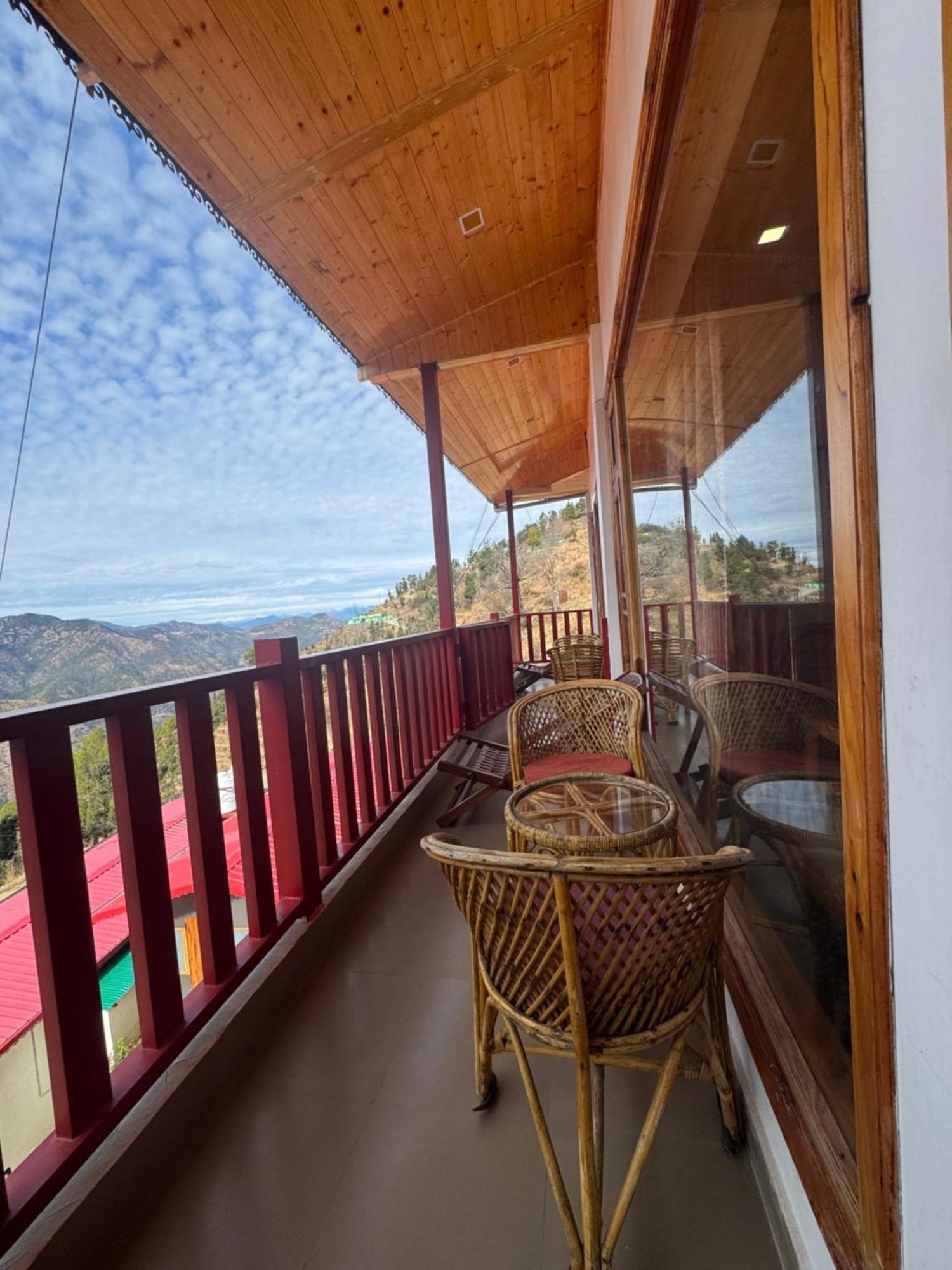 The Vintage Hill Village - Himalayan Boutique Resort Kanatal Exterior photo